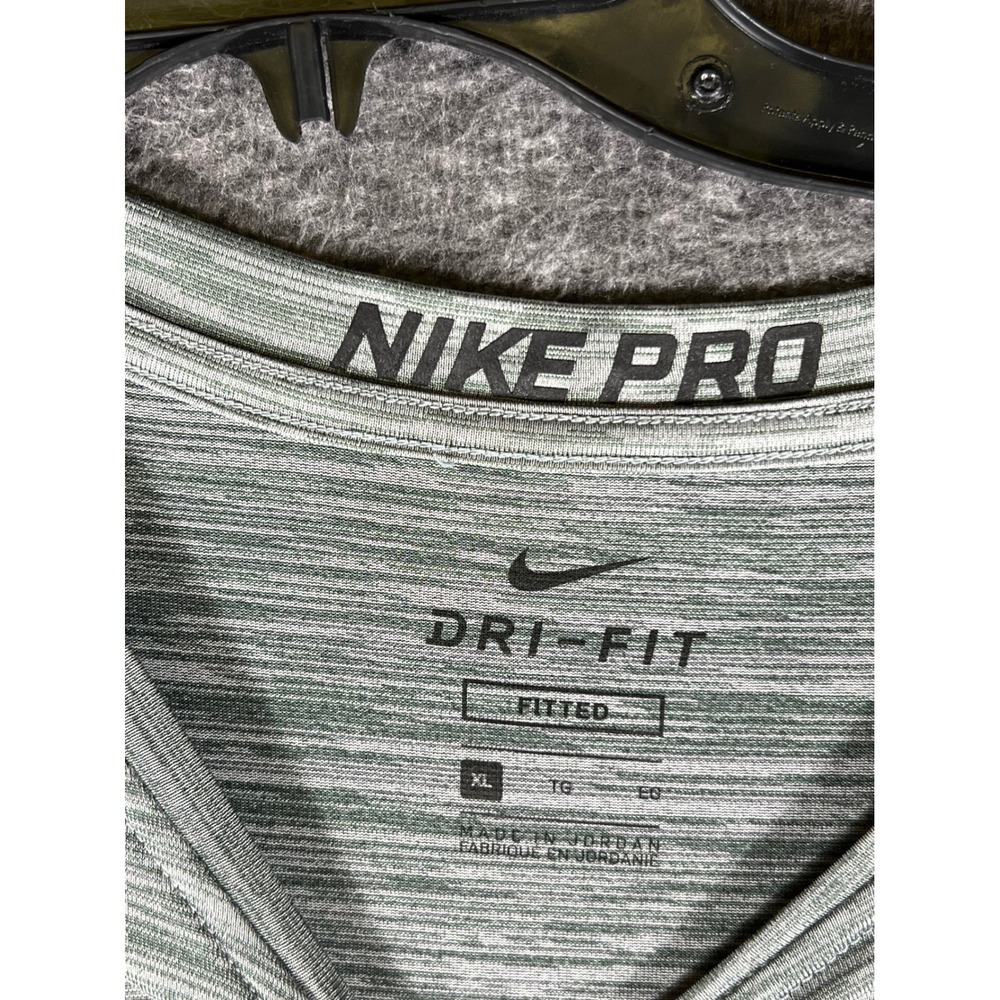 Nike Pro Dri-FIT Mens XL Fitted Space Dye Heathered Grey Training Shirt - Picture 3 of 8
